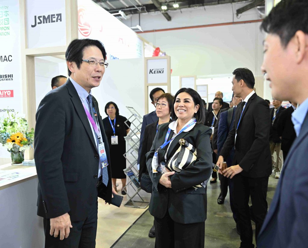 Carmelita Hartoto Chairwoman of INSA leading delegation at Japan Pavilion