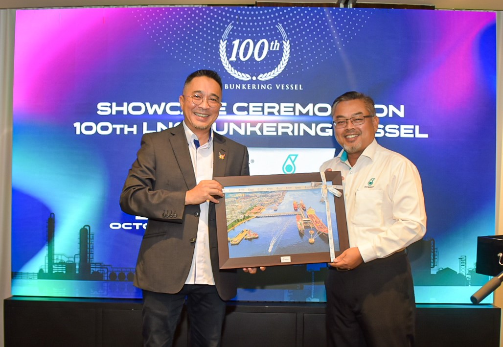 Johor Port and PTLCL celebrate 100th LNG Bunkering Operation